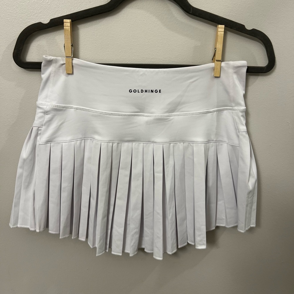 NWOT Gold Hinge Skirt